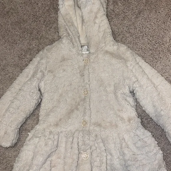 Little girls faux fur coat